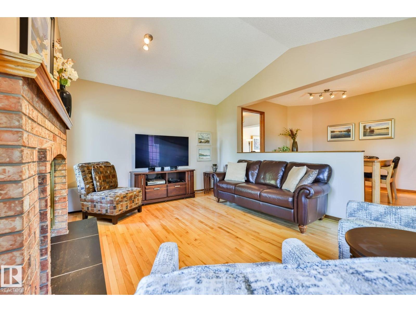 3764 30 ST NW - Image 15