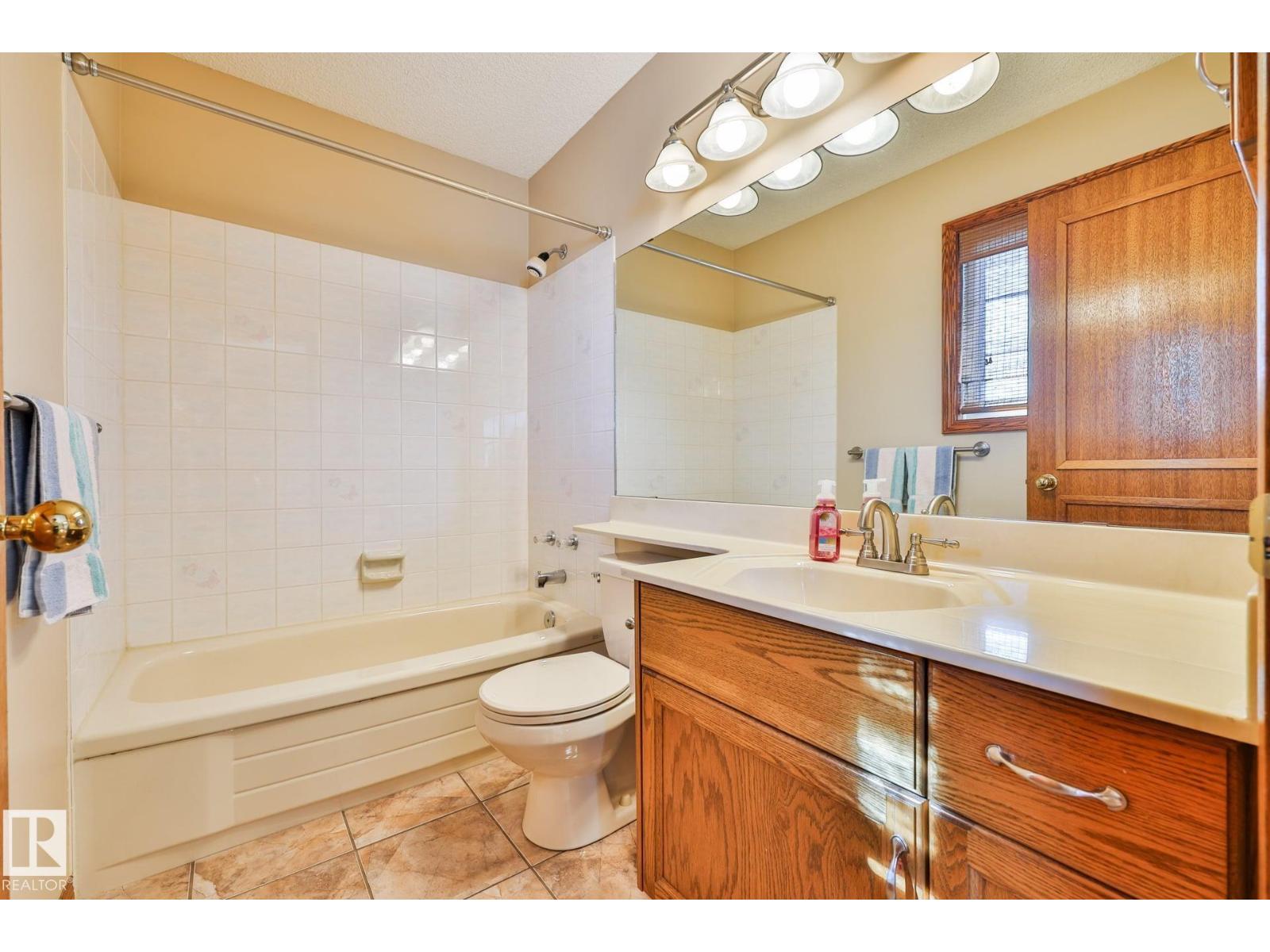 3764 30 ST NW - Image 27