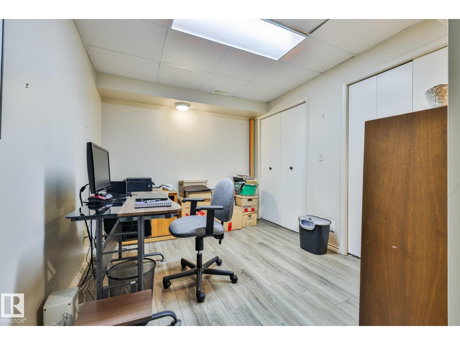 3764 30 ST NW - Image 32