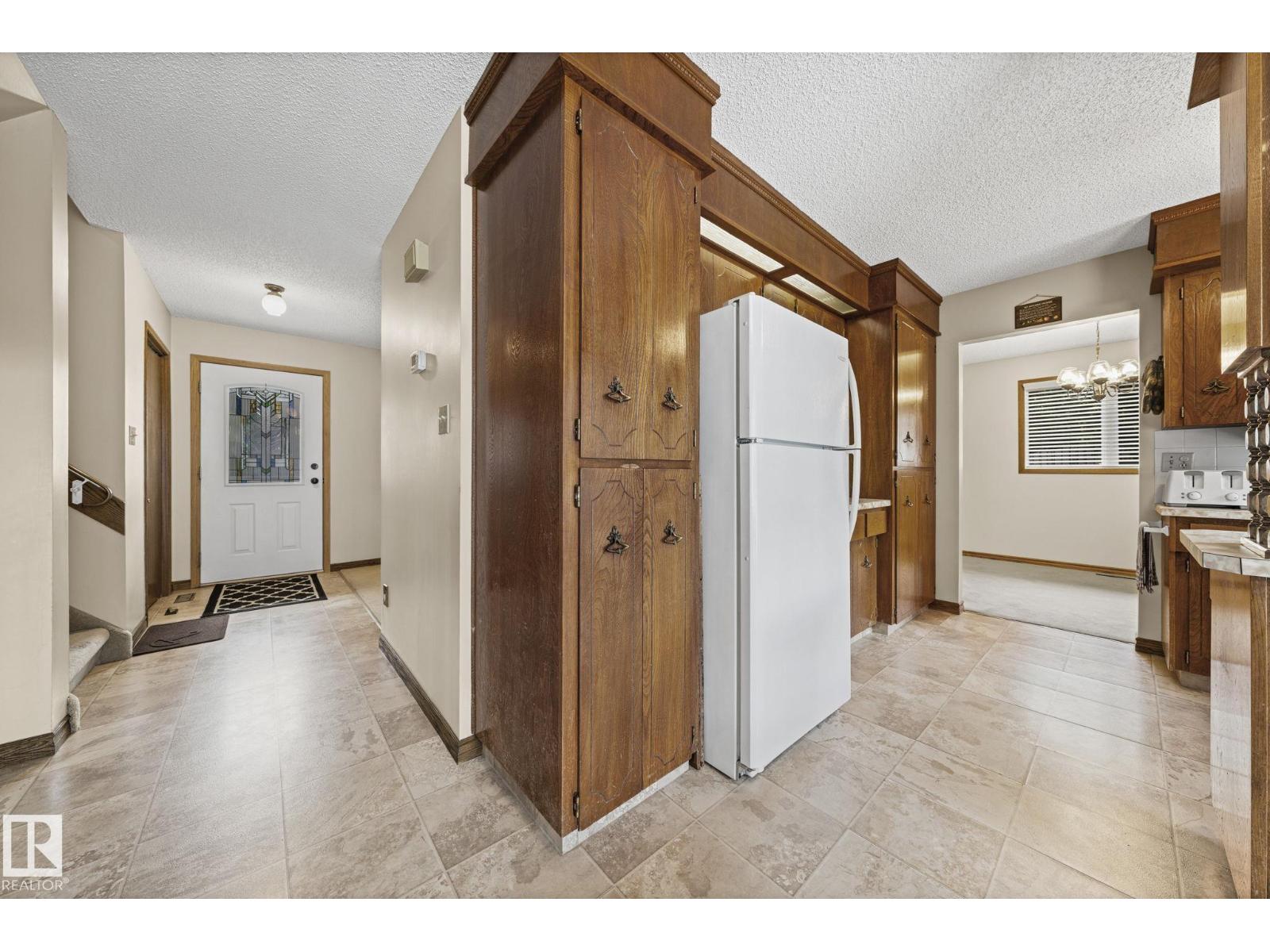 4 Woodlake RD - 10