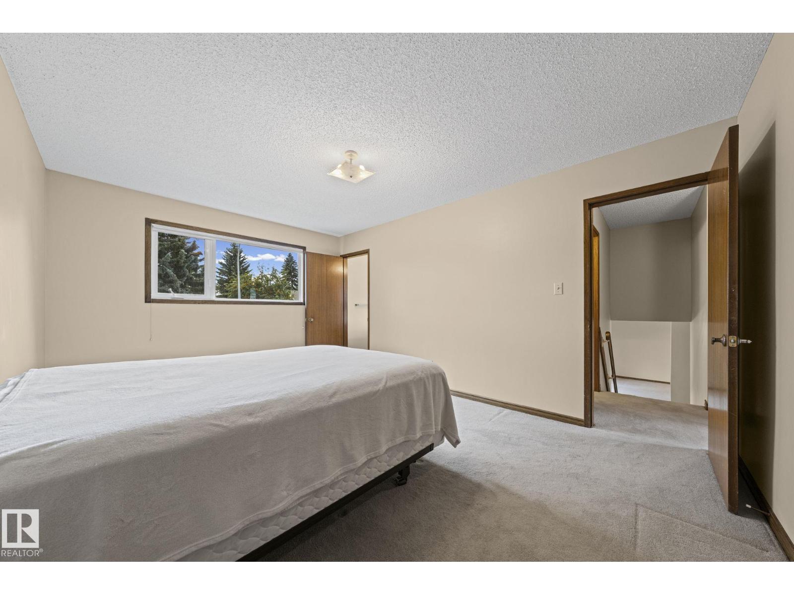 4 Woodlake RD - Image 19