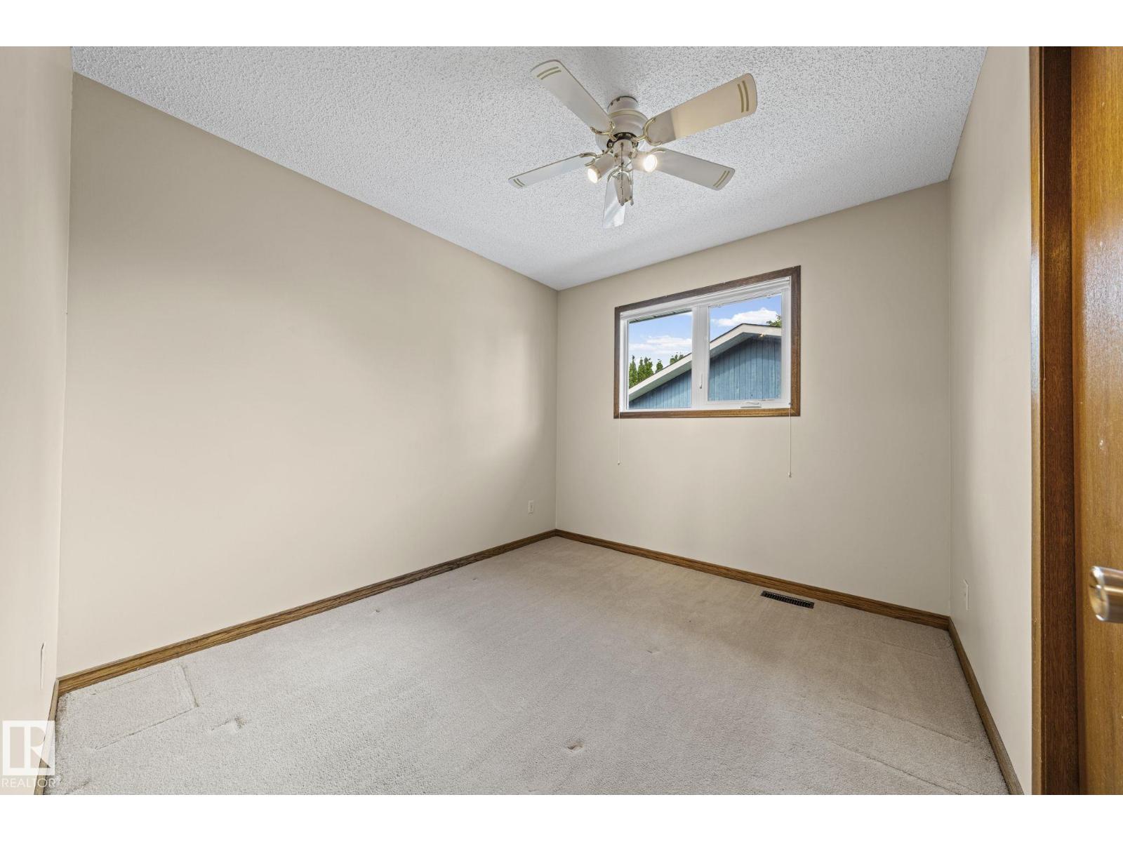 4 Woodlake RD - Image 23