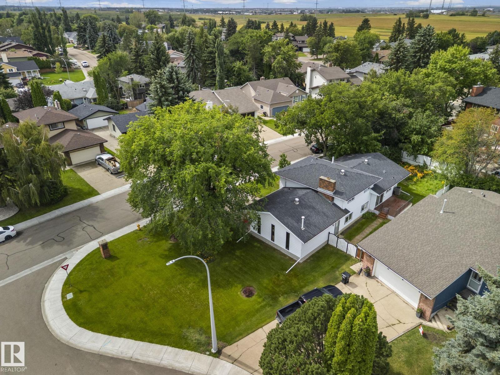 4 Woodlake RD - 43
