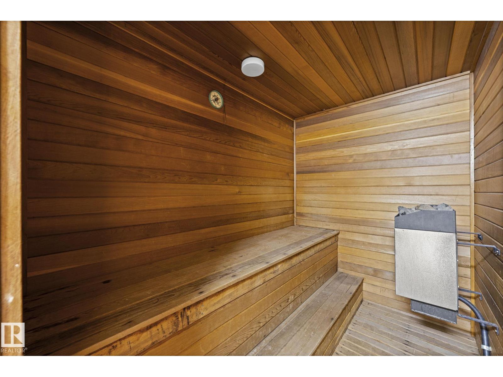 4 Woodlake RD - Image 36