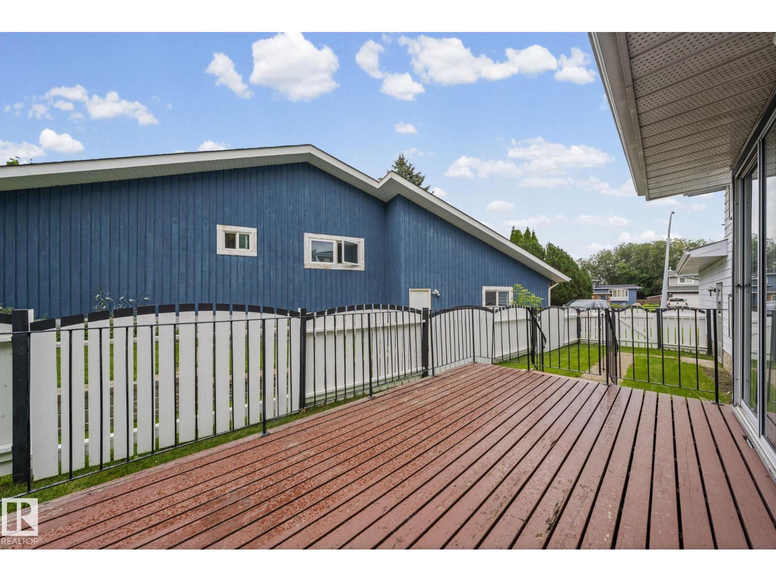 4 Woodlake RD - Image 40