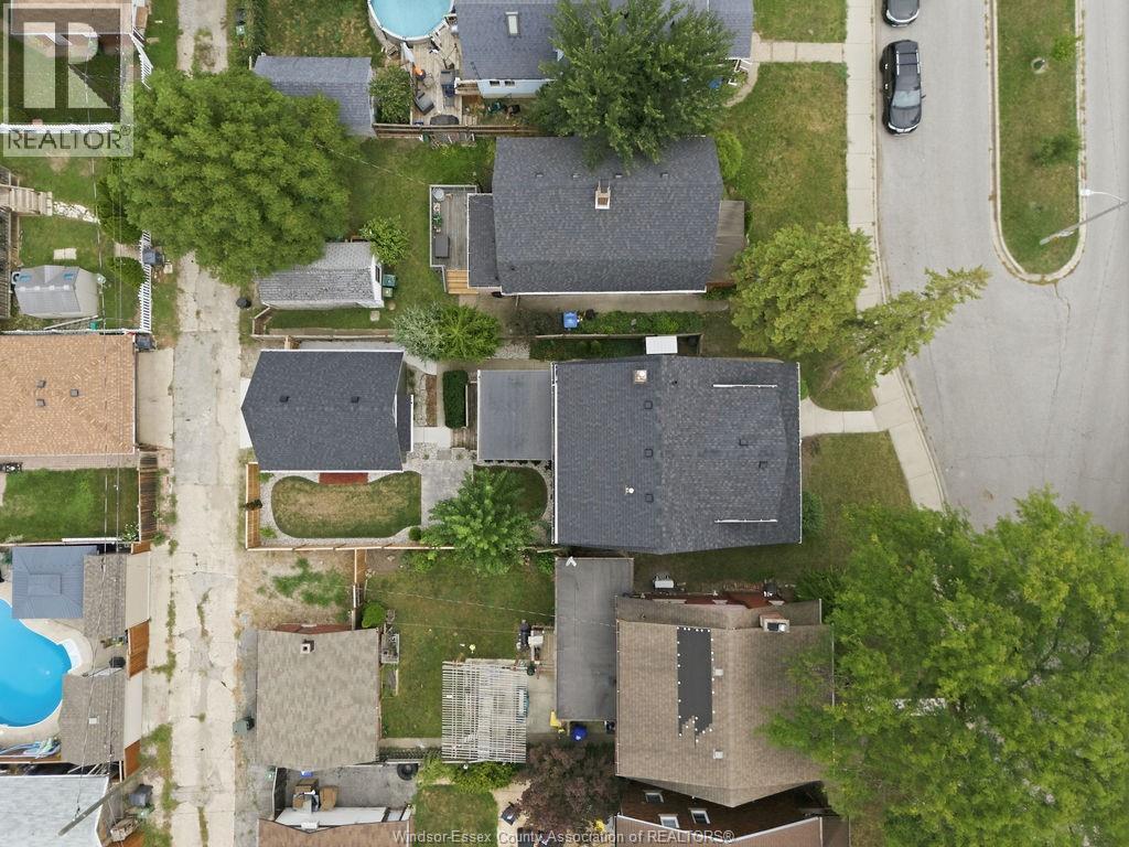 1742 ONEIDA COURT - 42