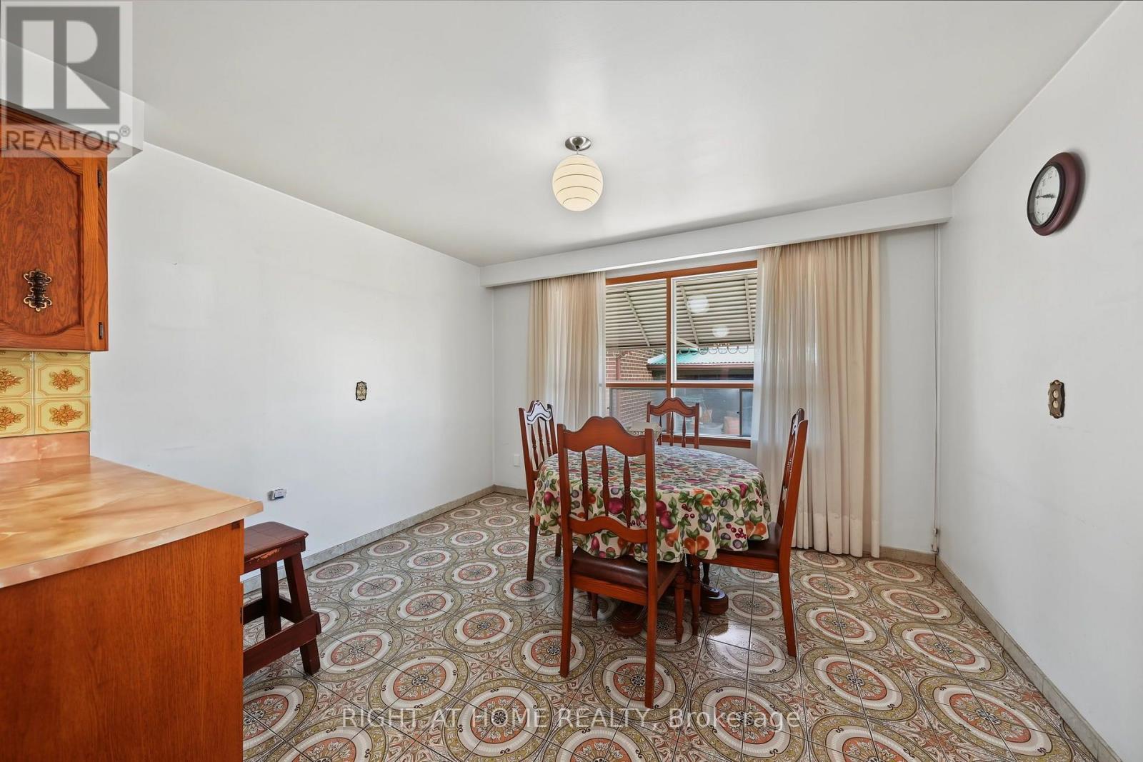 84 RAVEN ROAD - 11