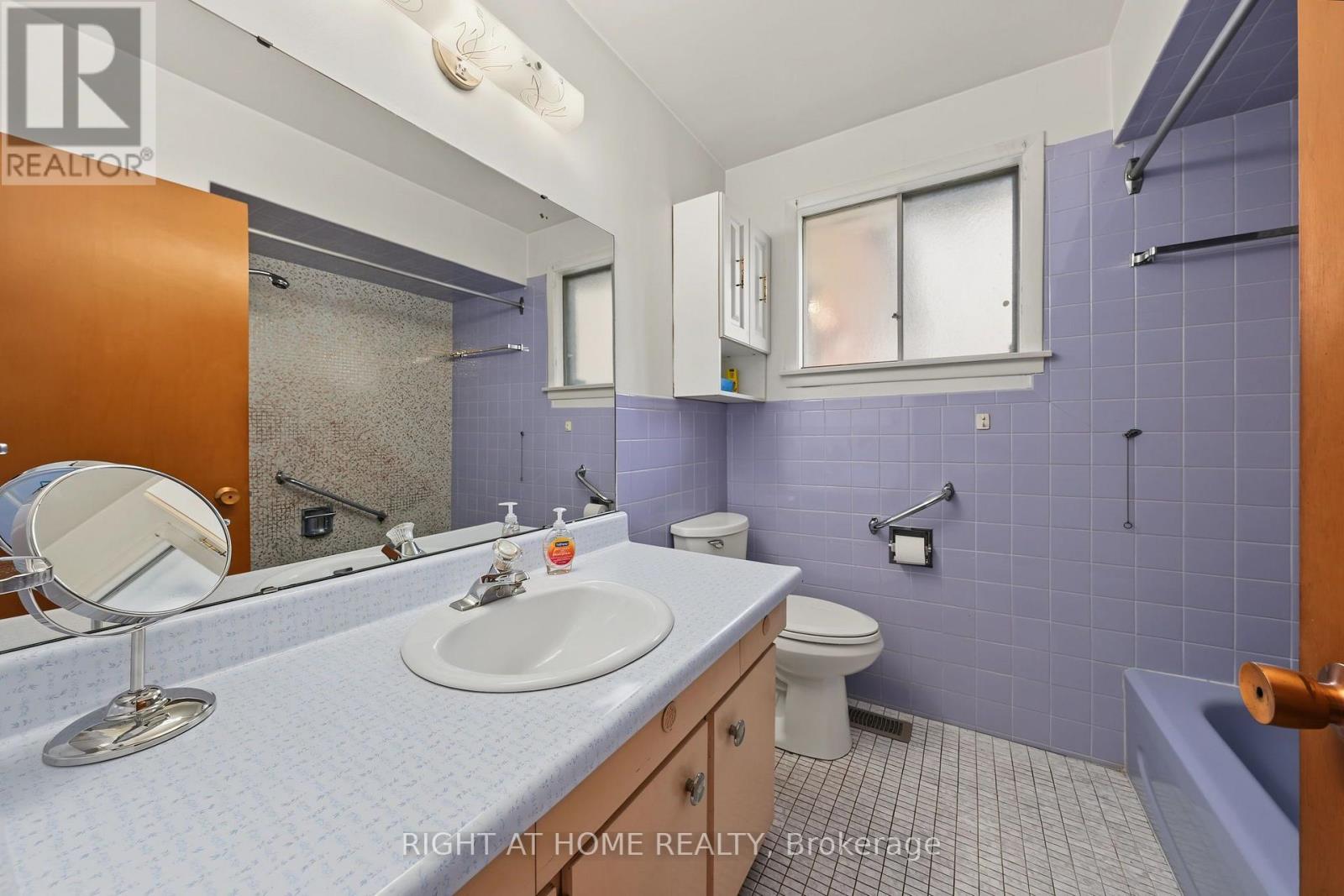 84 RAVEN ROAD - 21