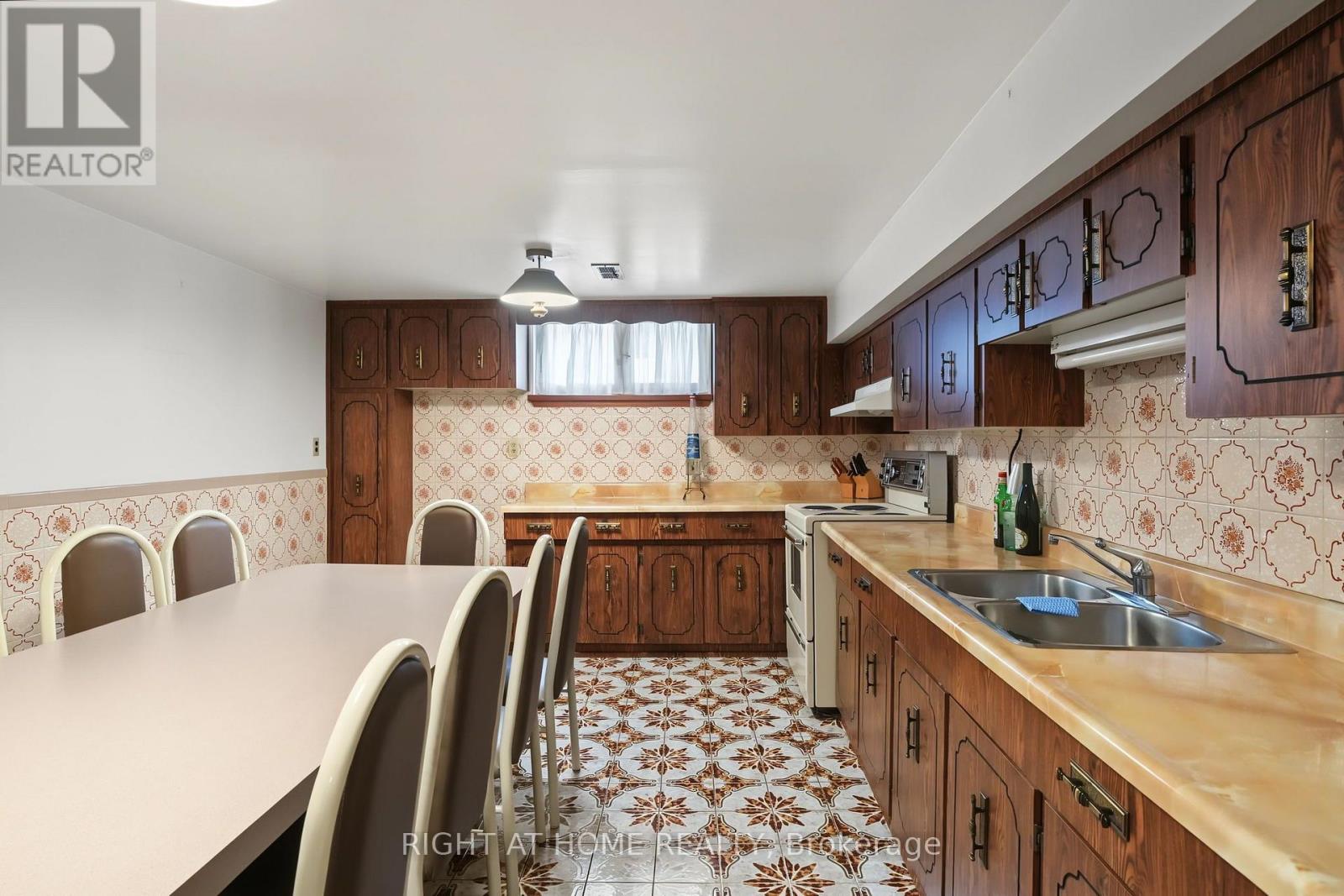 84 RAVEN ROAD - Image 26