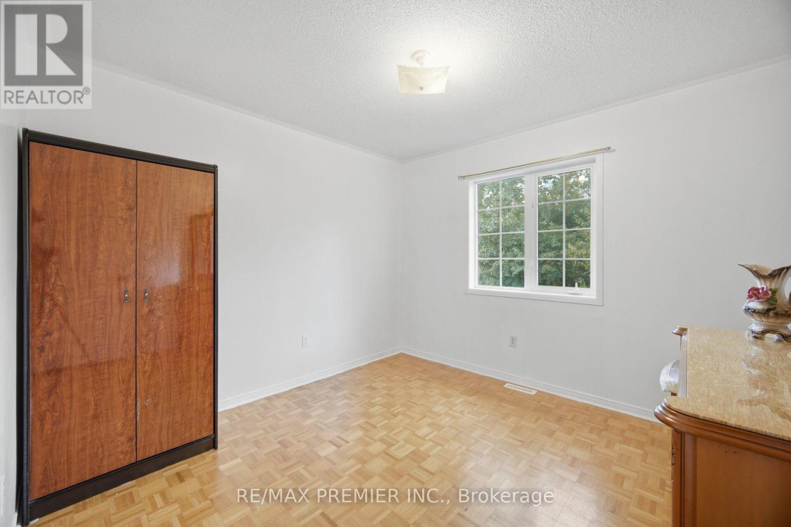 14 CRESTRIDGE DRIVE - 18