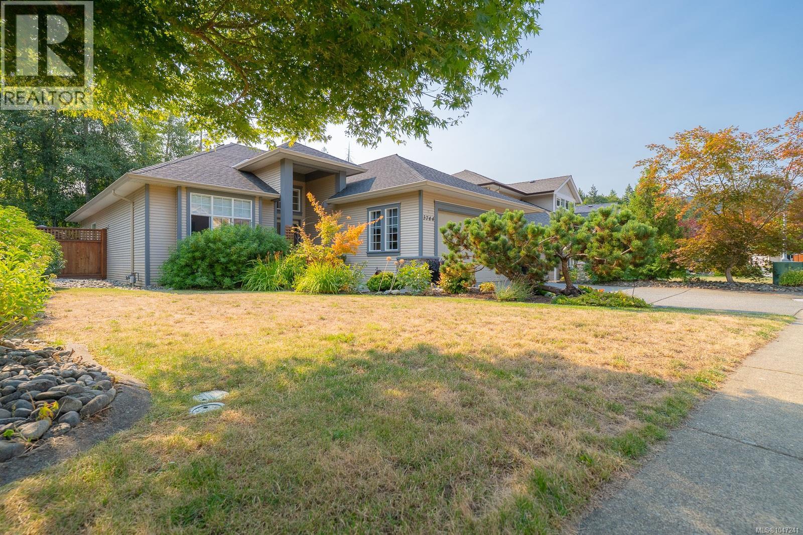 3744 Cavendish Blvd - 50