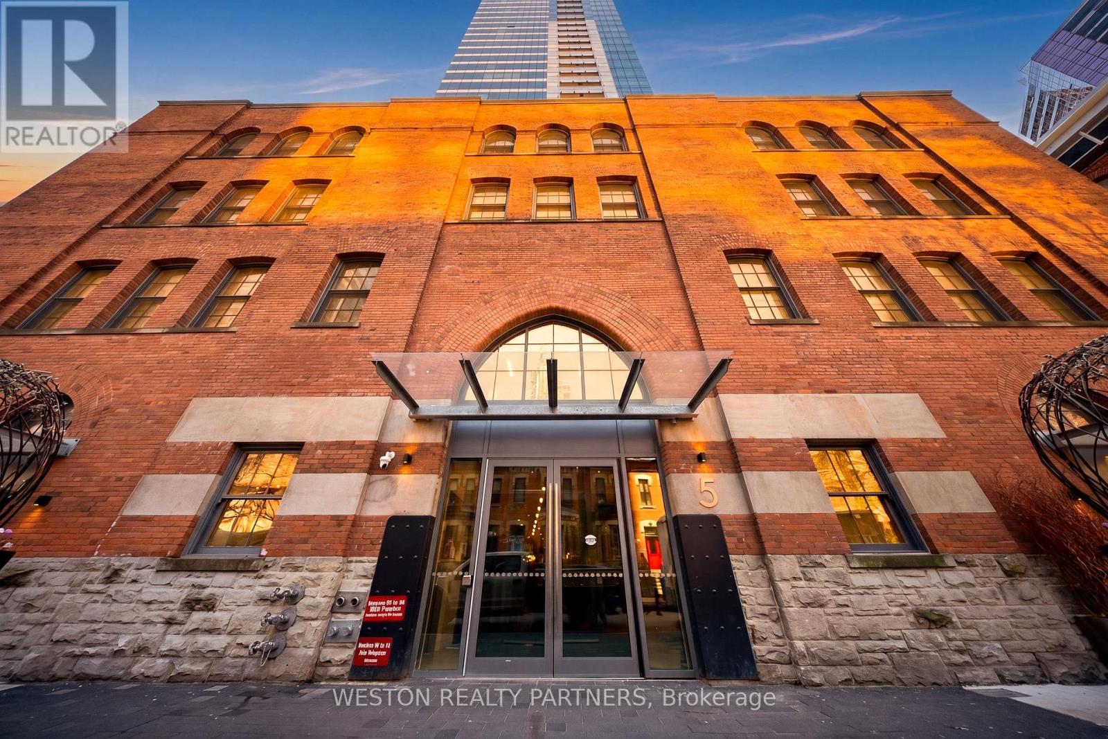 #208 5 ST JOSEPH STREET - 17
