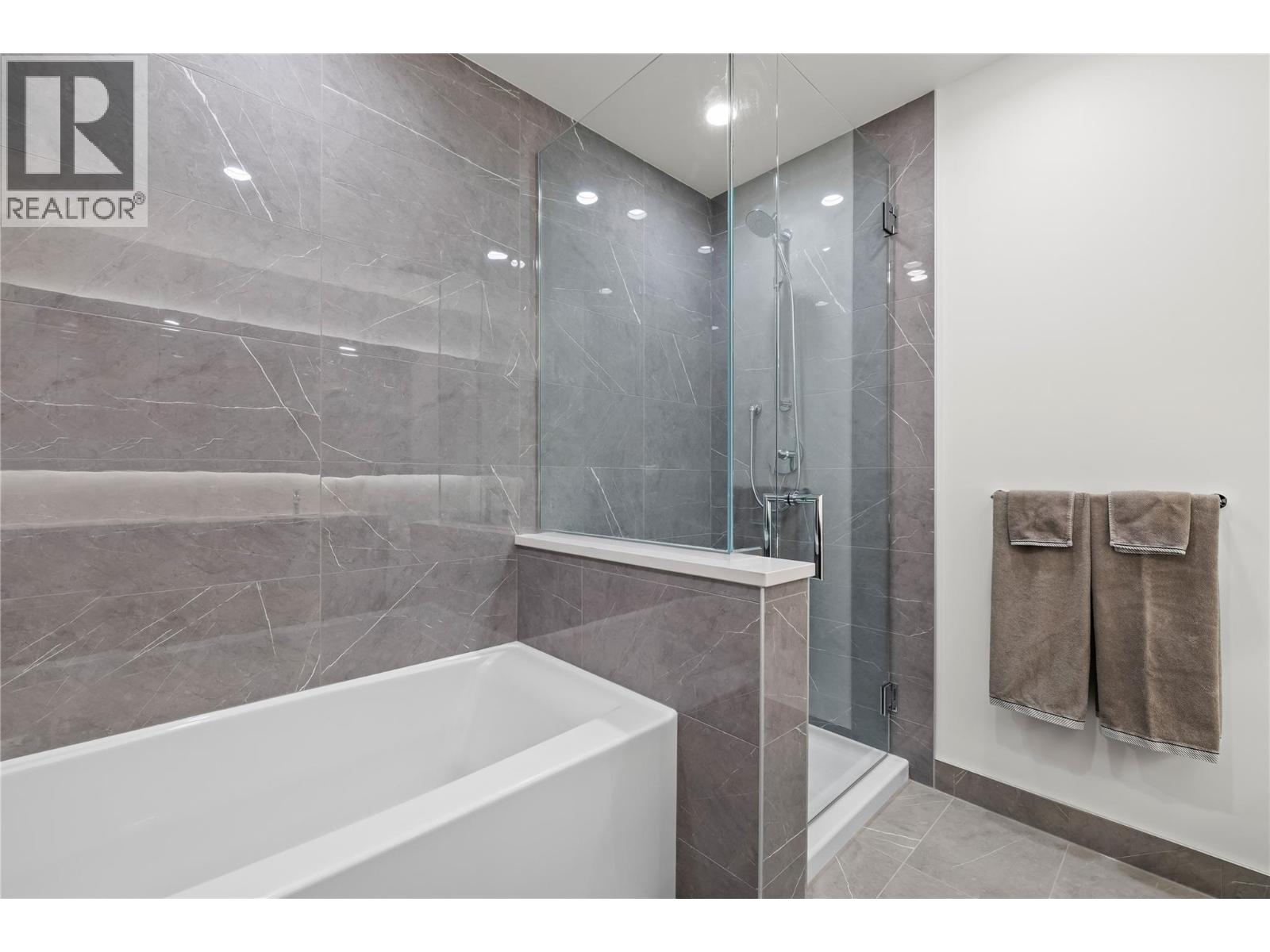 238 Leon Avenue Unit# 2007, Kelowna