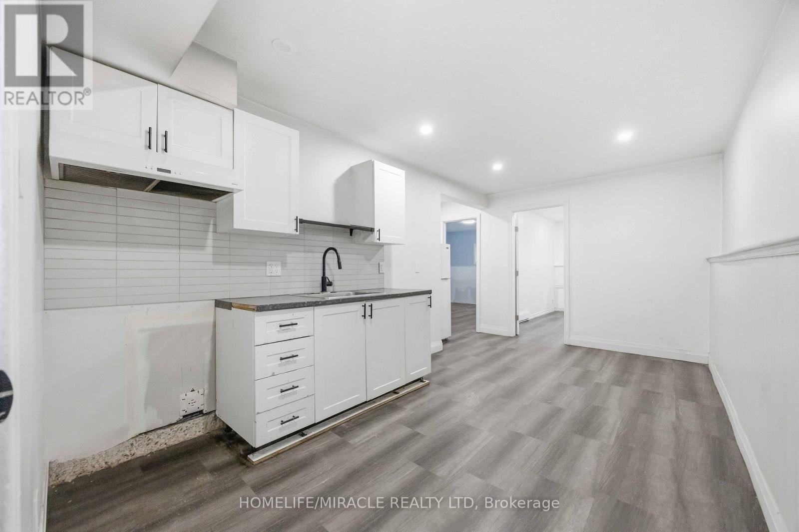 839 MOUNTAIN ASH ROAD - 19