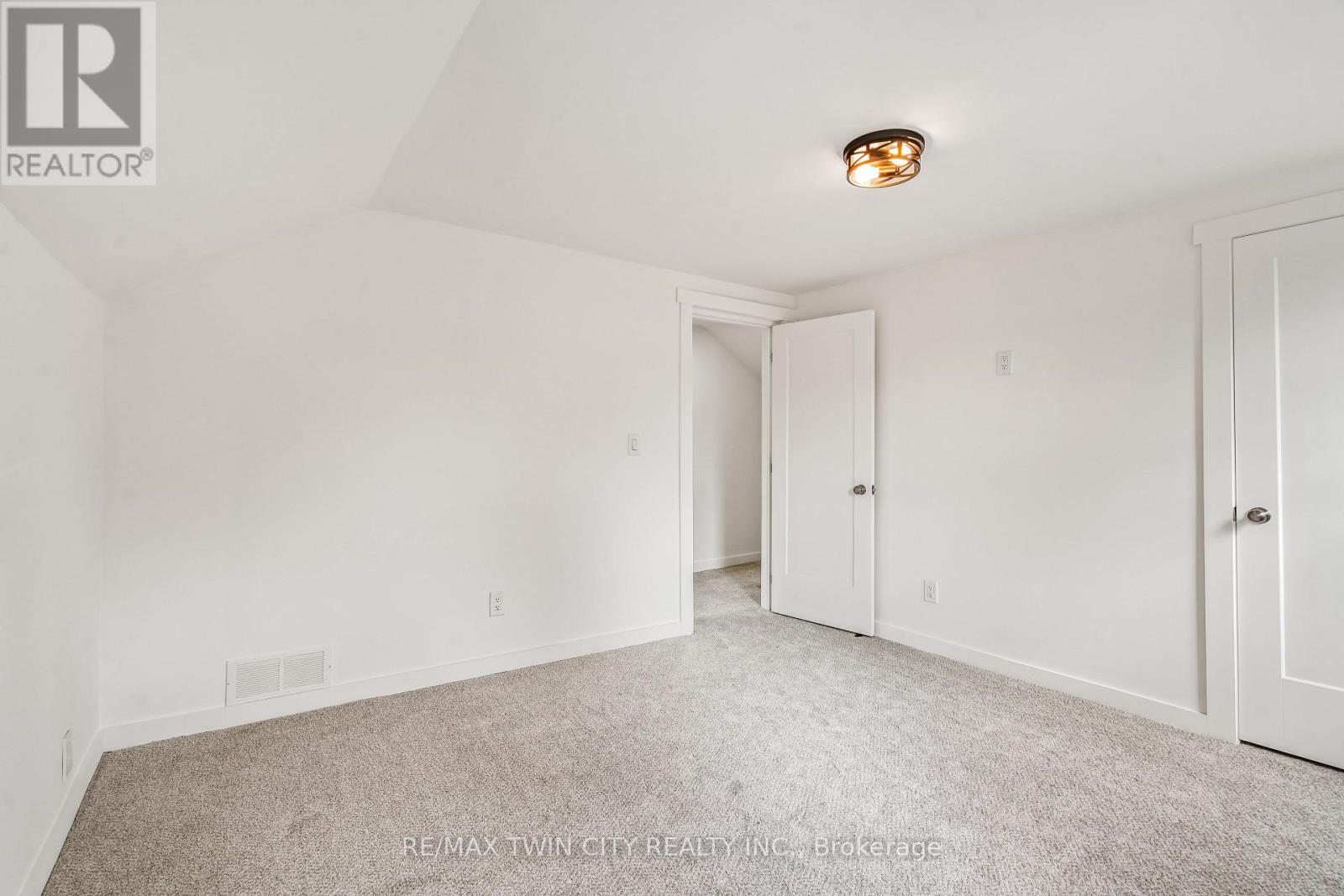 150 STANLEY STREET - Image 34
