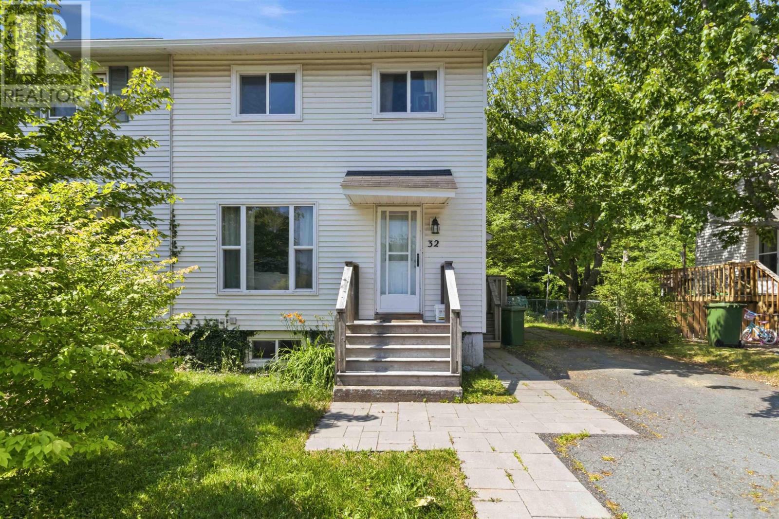 32 Lynnville Drive