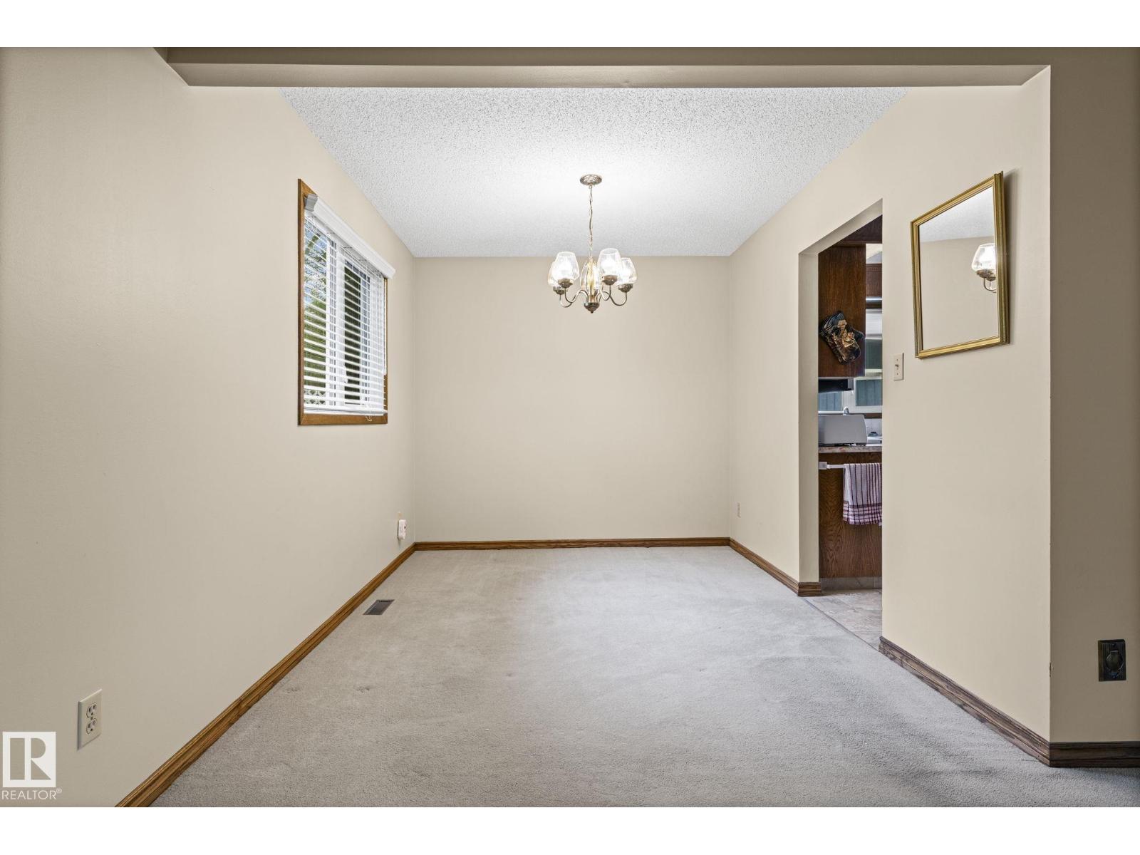 4 Woodlake RD - 14