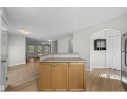 Storage - 5509 Stevens Cr Nw, Edmonton, AB T6R3R4 Photo 8