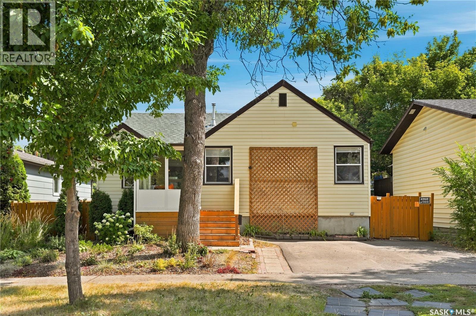 2213 Coy AVENUE - 2