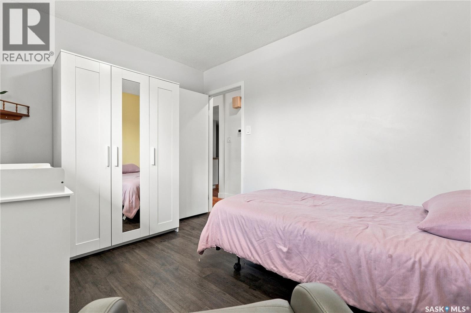 39 Brown CRESCENT - 29
