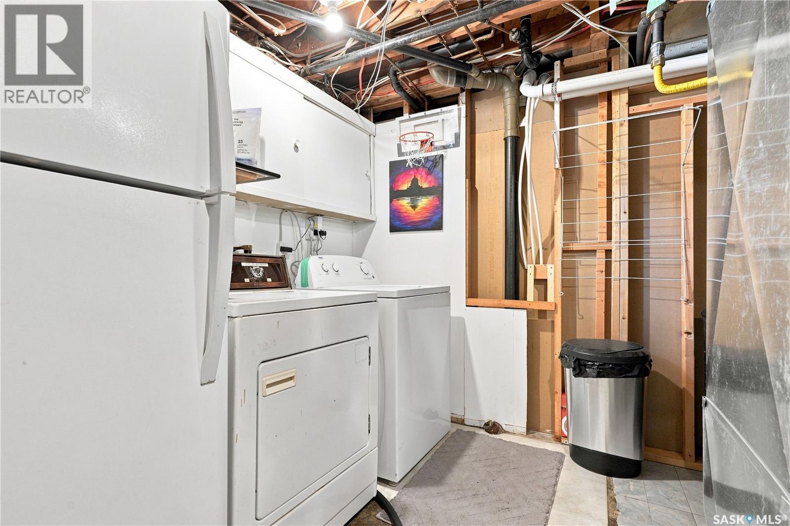 39 Brown CRESCENT - Image 37