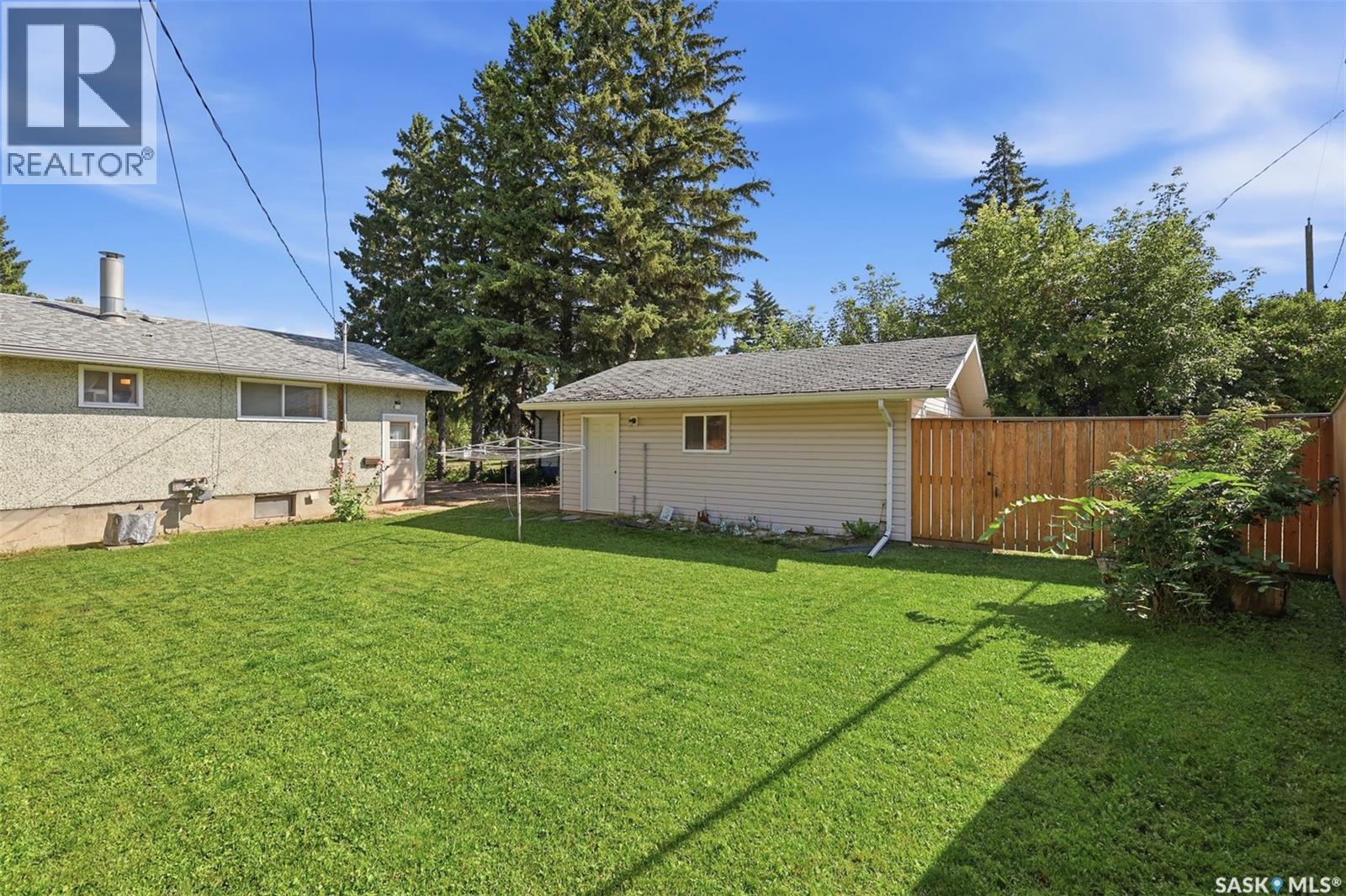 370 Taylor AVENUE - 23