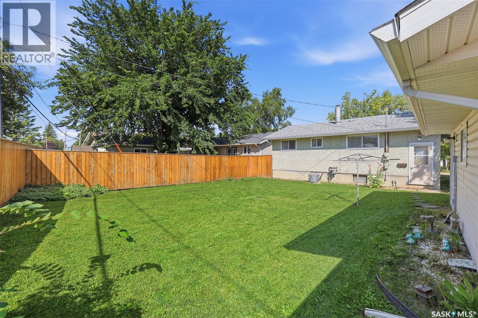 370 Taylor AVENUE - Image 24