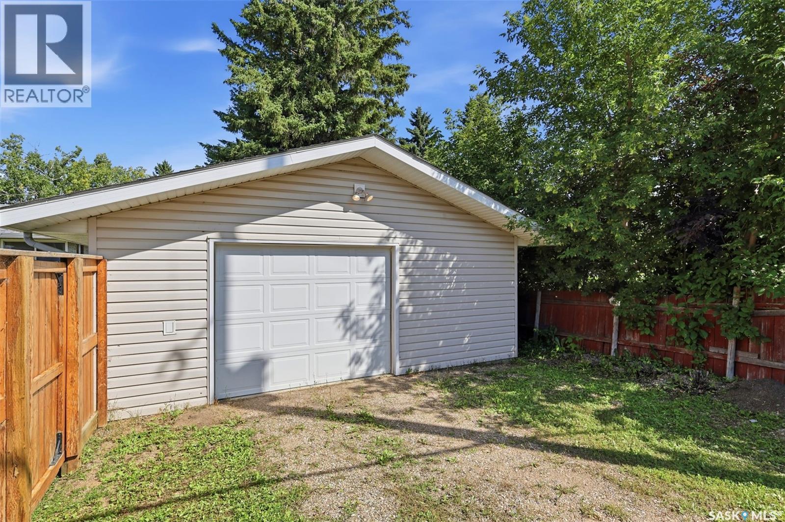 370 Taylor AVENUE - Image 30
