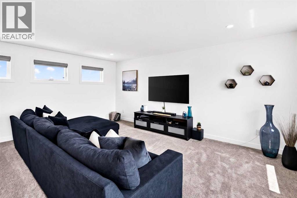 673 Anderson Close NW - Image 23