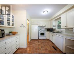 Bath (# pieces 1-6) - 229 Fulton Avenue, Fredericton, NB E3A2B7 Photo 8
