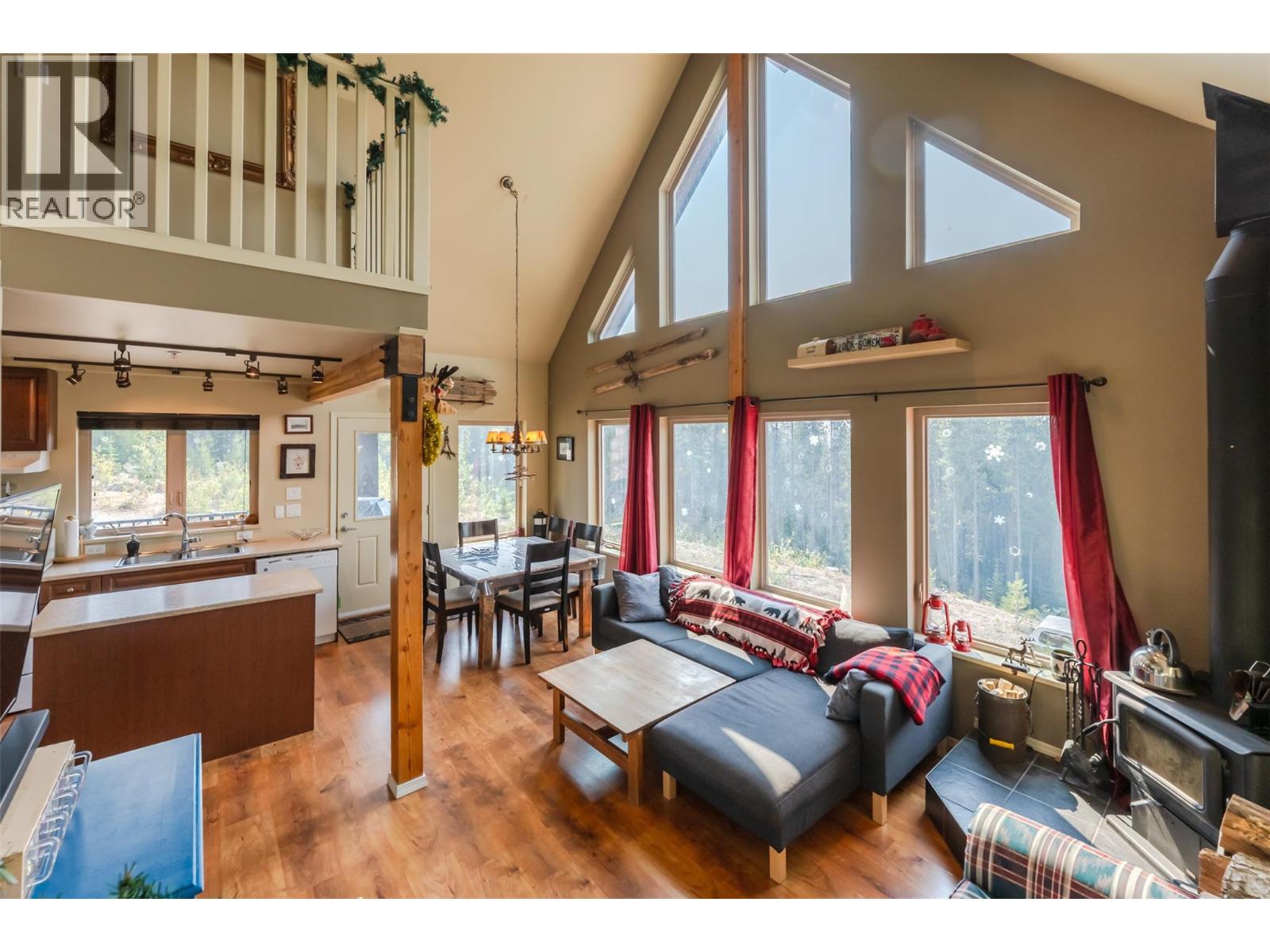  15 Falcon Drive, Oliver