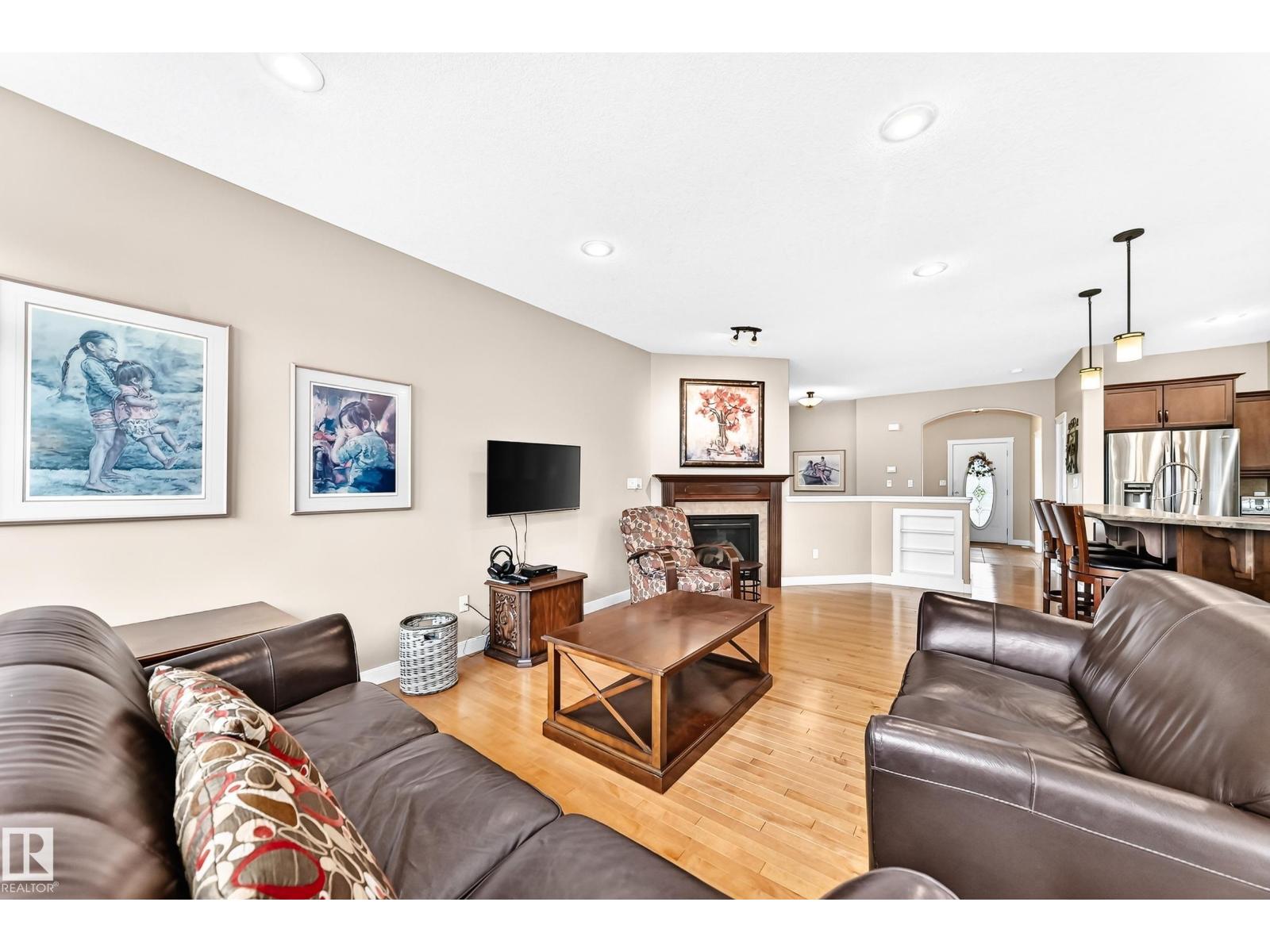 12 FAIRWAY PT - Image 19