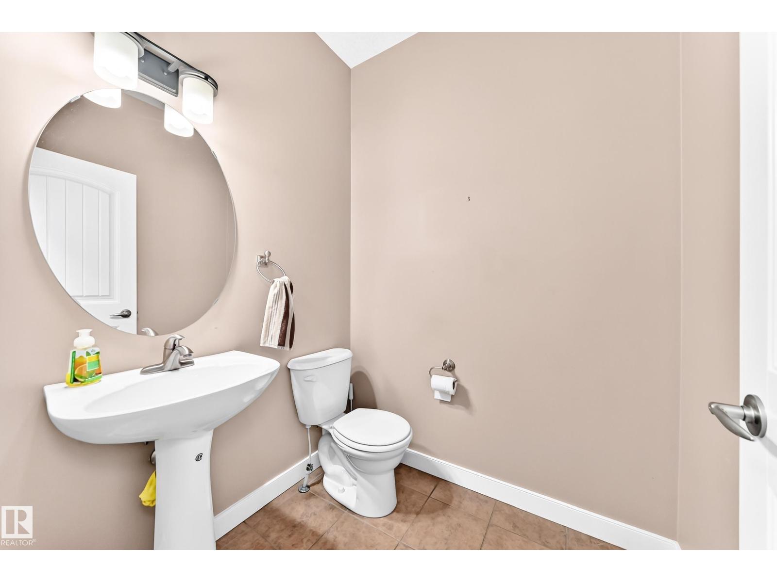 12 FAIRWAY PT - Image 44