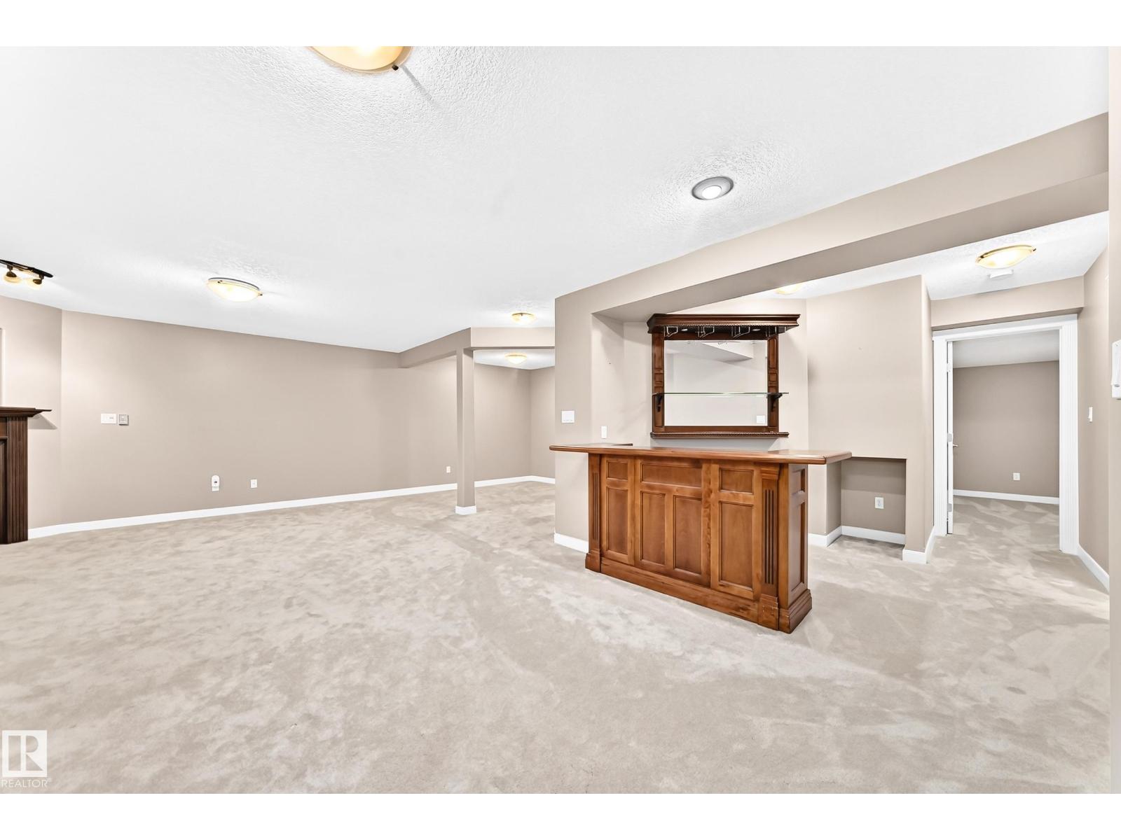 12 FAIRWAY PT - Image 63