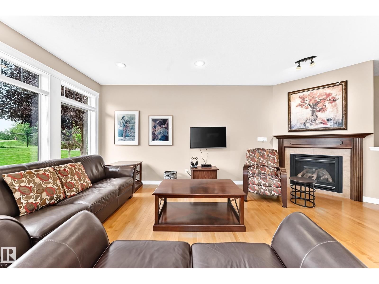 12 FAIRWAY PT - Image 18