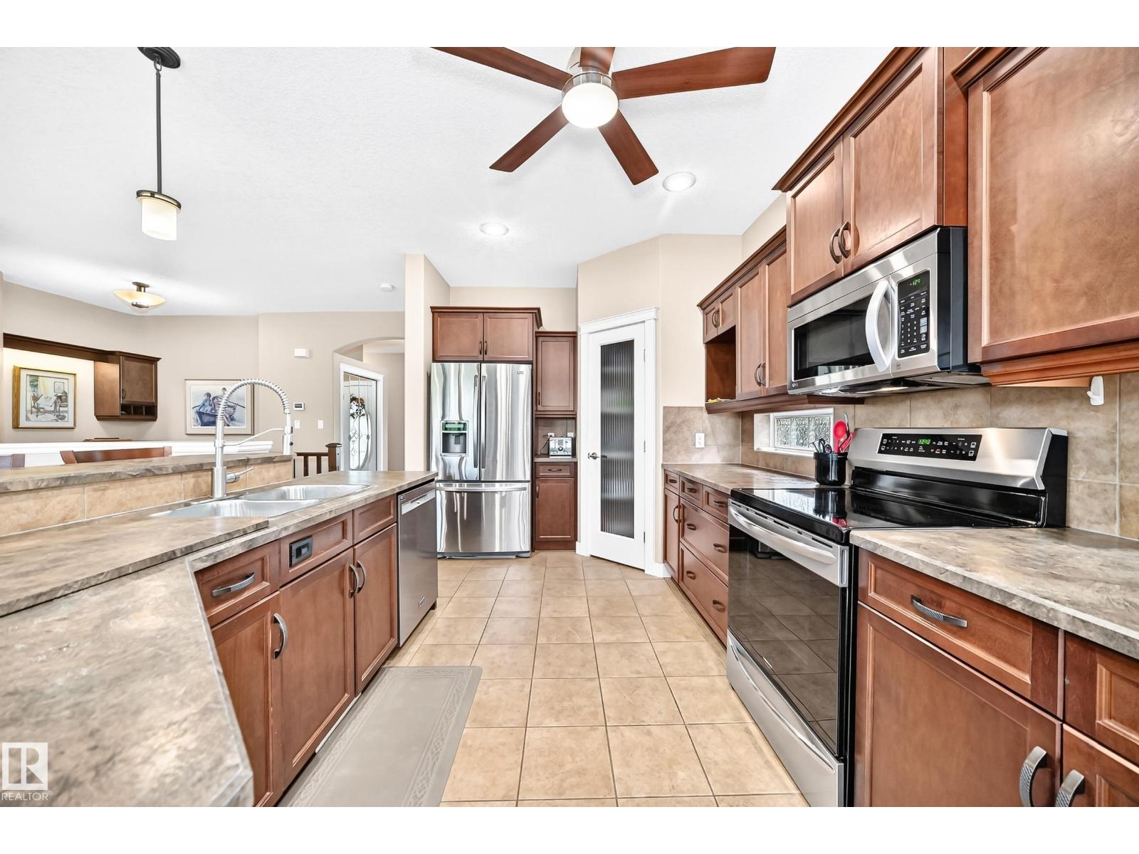 12 FAIRWAY PT - Image 10
