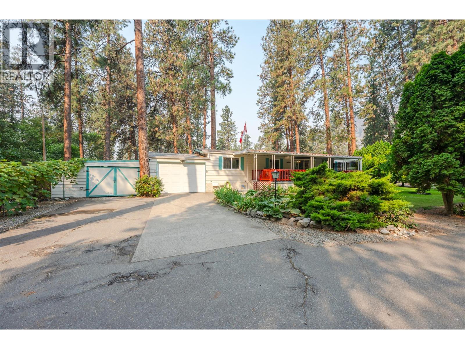8487 97 Highway Unit# 3, Oliver