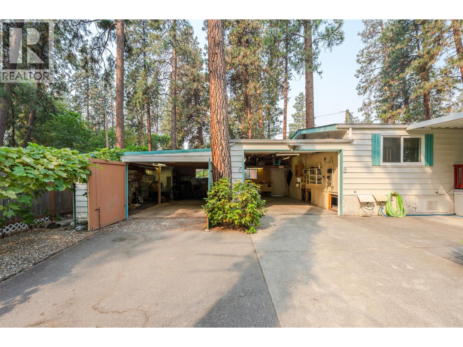 8487 97 Highway Unit# 3, Oliver
