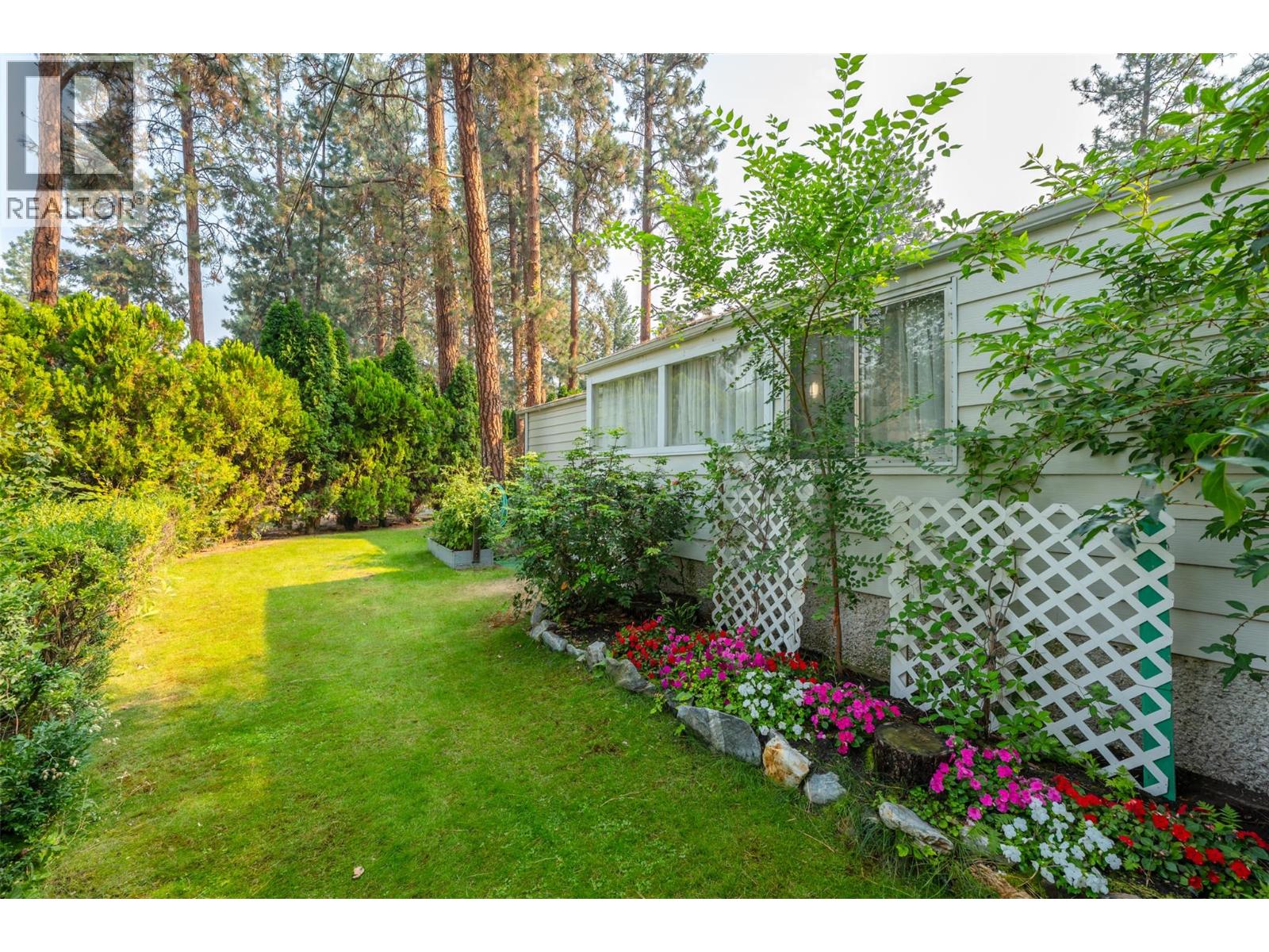 8487 97 Highway Unit# 3, Oliver