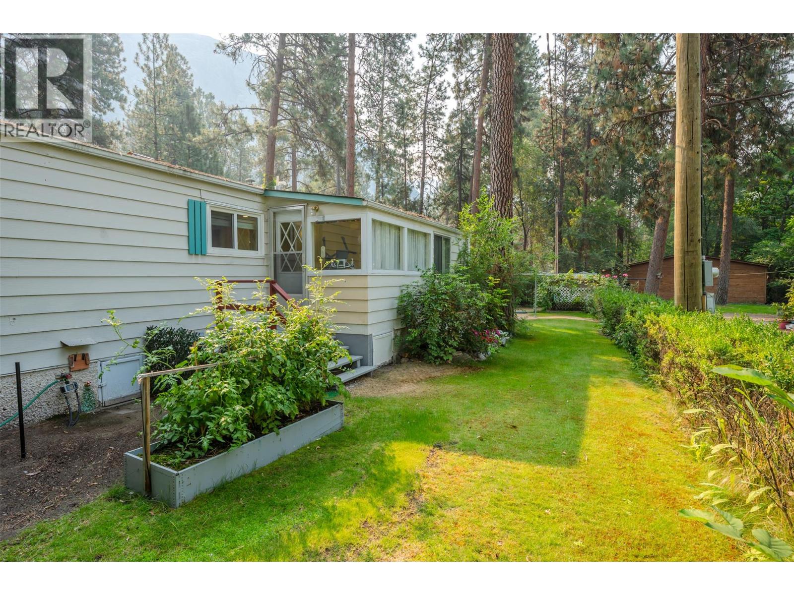 8487 97 Highway Unit# 3, Oliver
