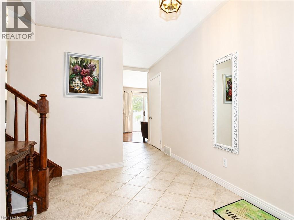 14 BERKLEY Crescent - Image 3