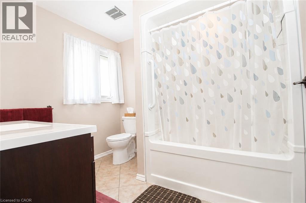 14 BERKLEY Crescent - 14