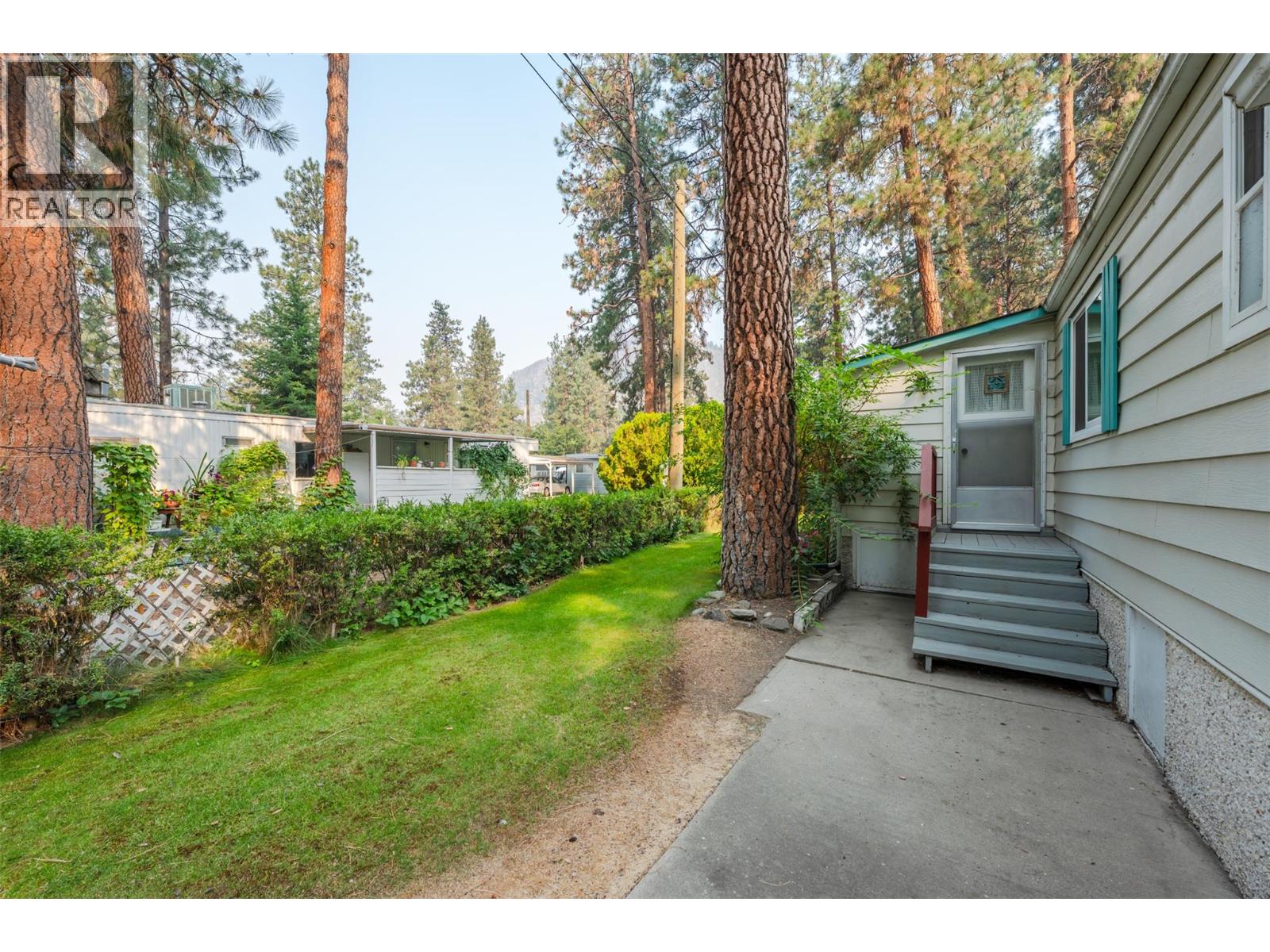 8487 97 Highway Unit# 3, Oliver