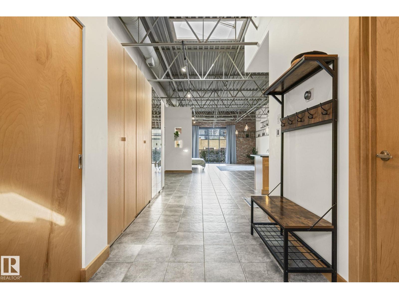 #205 10265 107 ST NW - 6