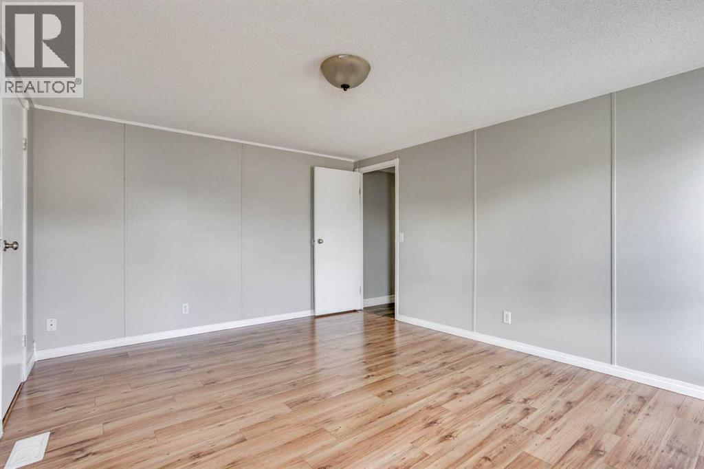 252 Grandview Crescent - Image 18