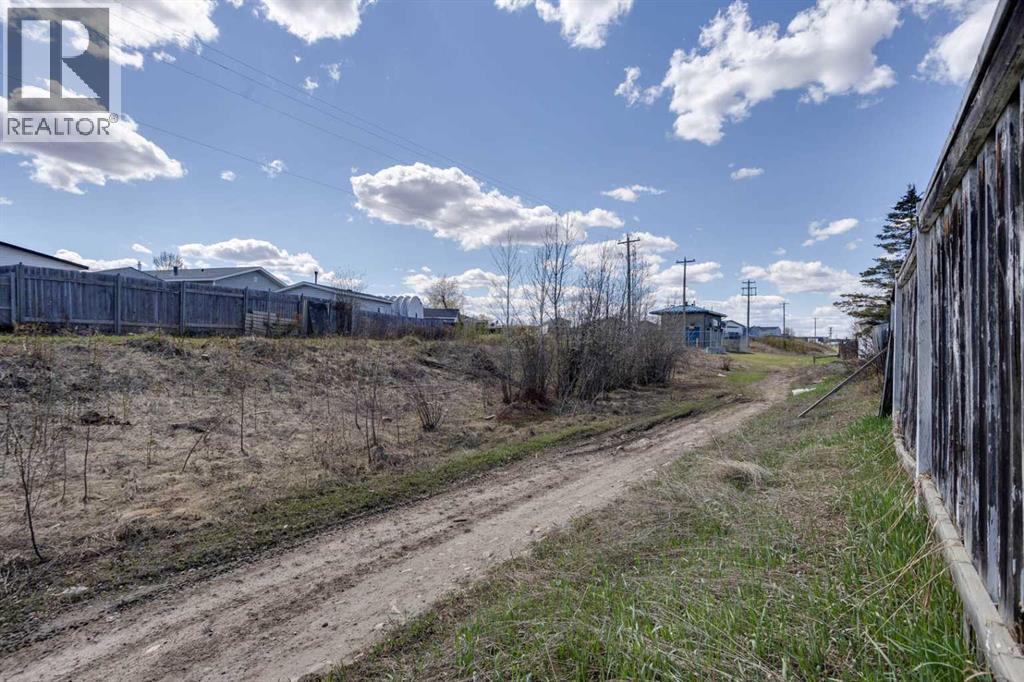 252 Grandview Crescent - 33