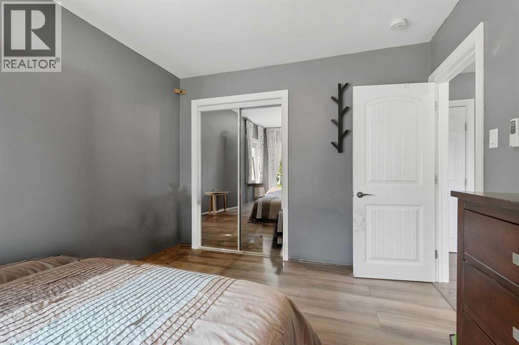 909 6 Street SW - Image 11