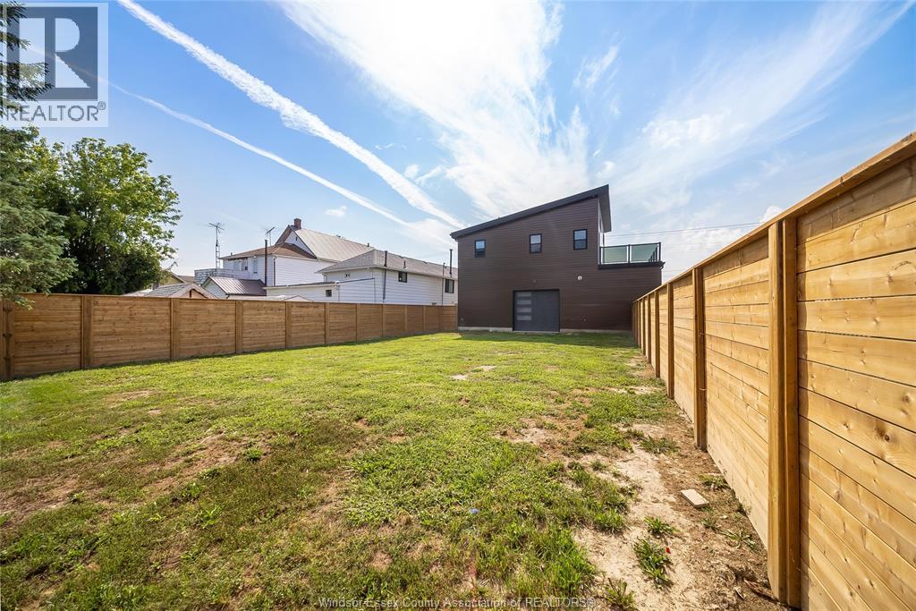 4360 ST. CLAIR PARKWAY - 42
