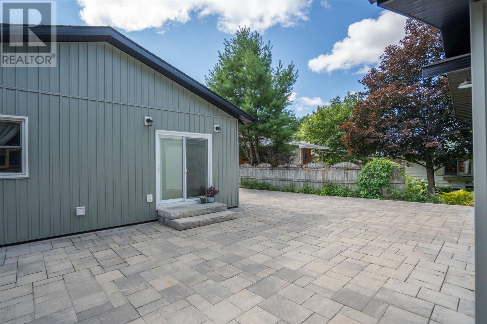 69 Grandview AVE - Image 3