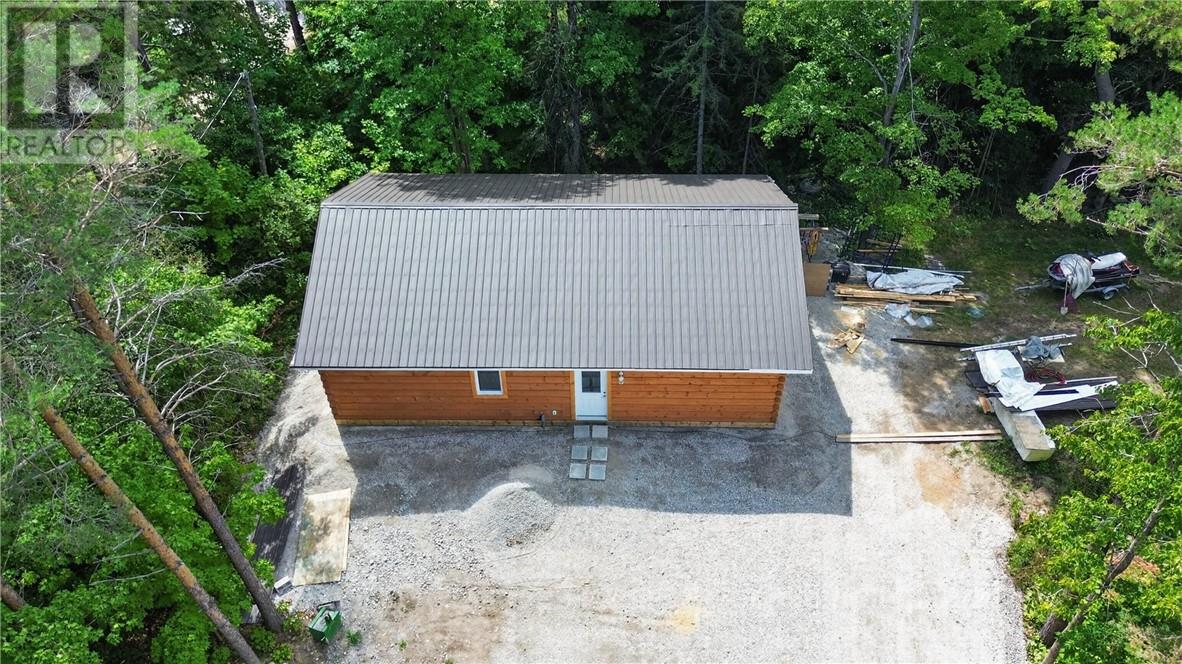 135 Lakeshore Road - Image 37